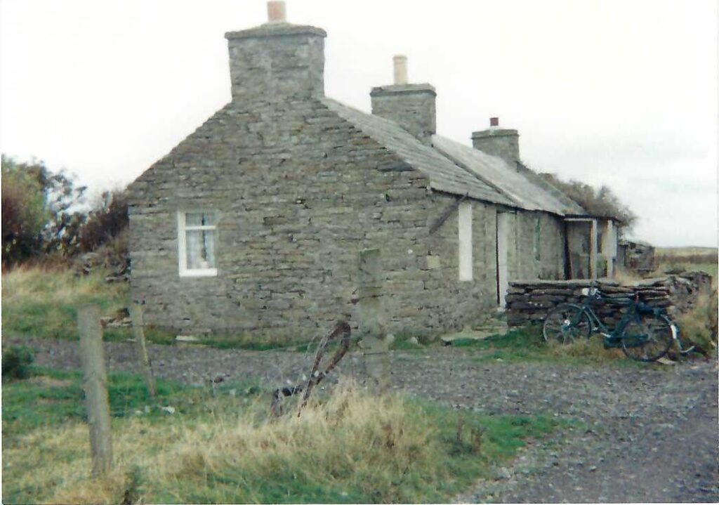 Photograph of Wellbraes before renovations were done, probably in the 1980s/90s.